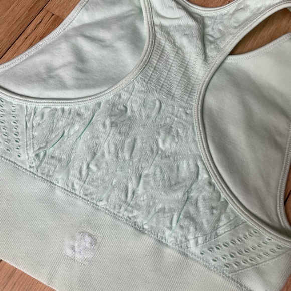 Climawear High Neck Racerback Sports Bra Nwot - Picture 4 of 4